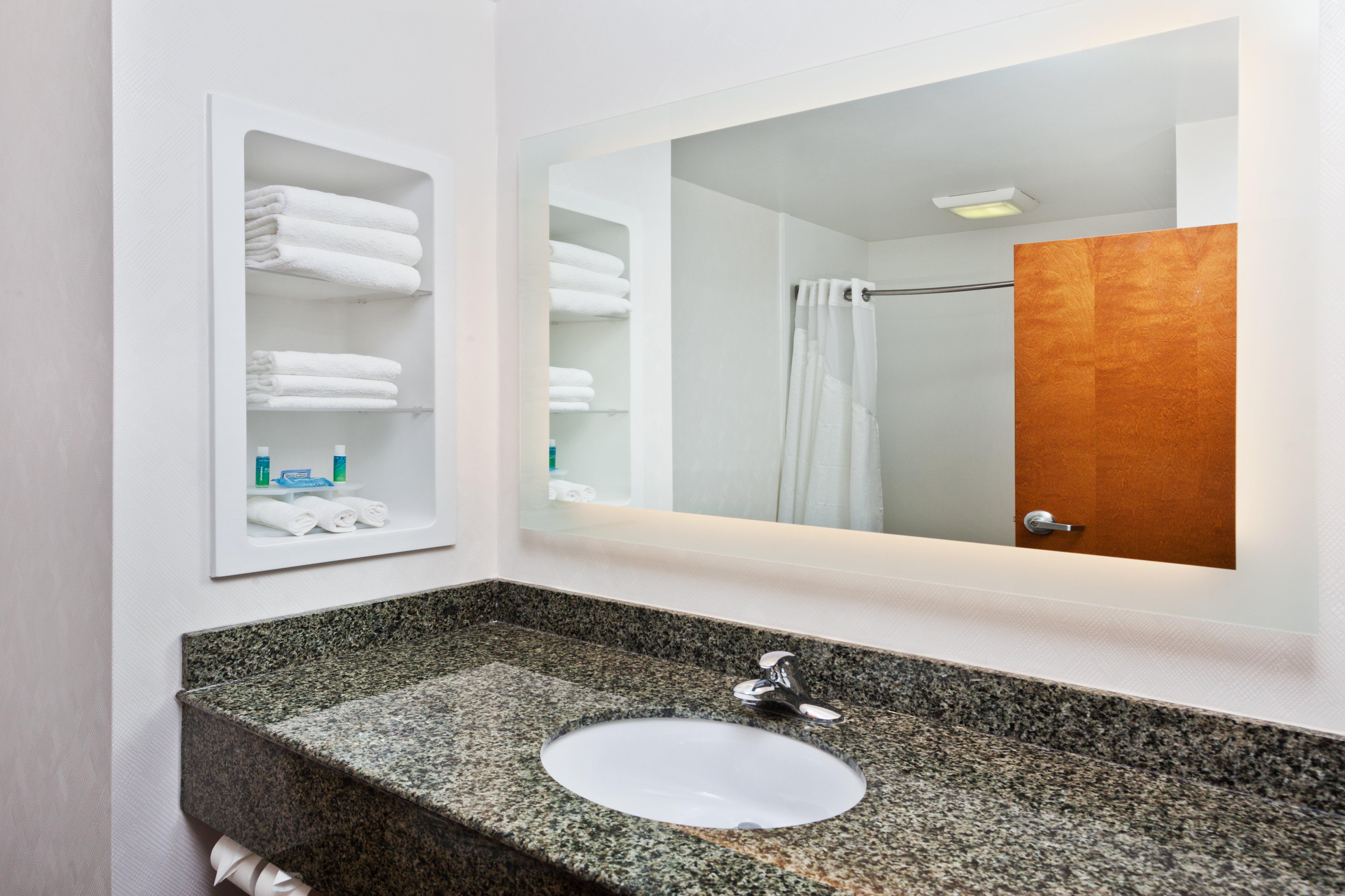 Holiday Inn Express Phenix City-Fort Benning By Ihg Екстериор снимка