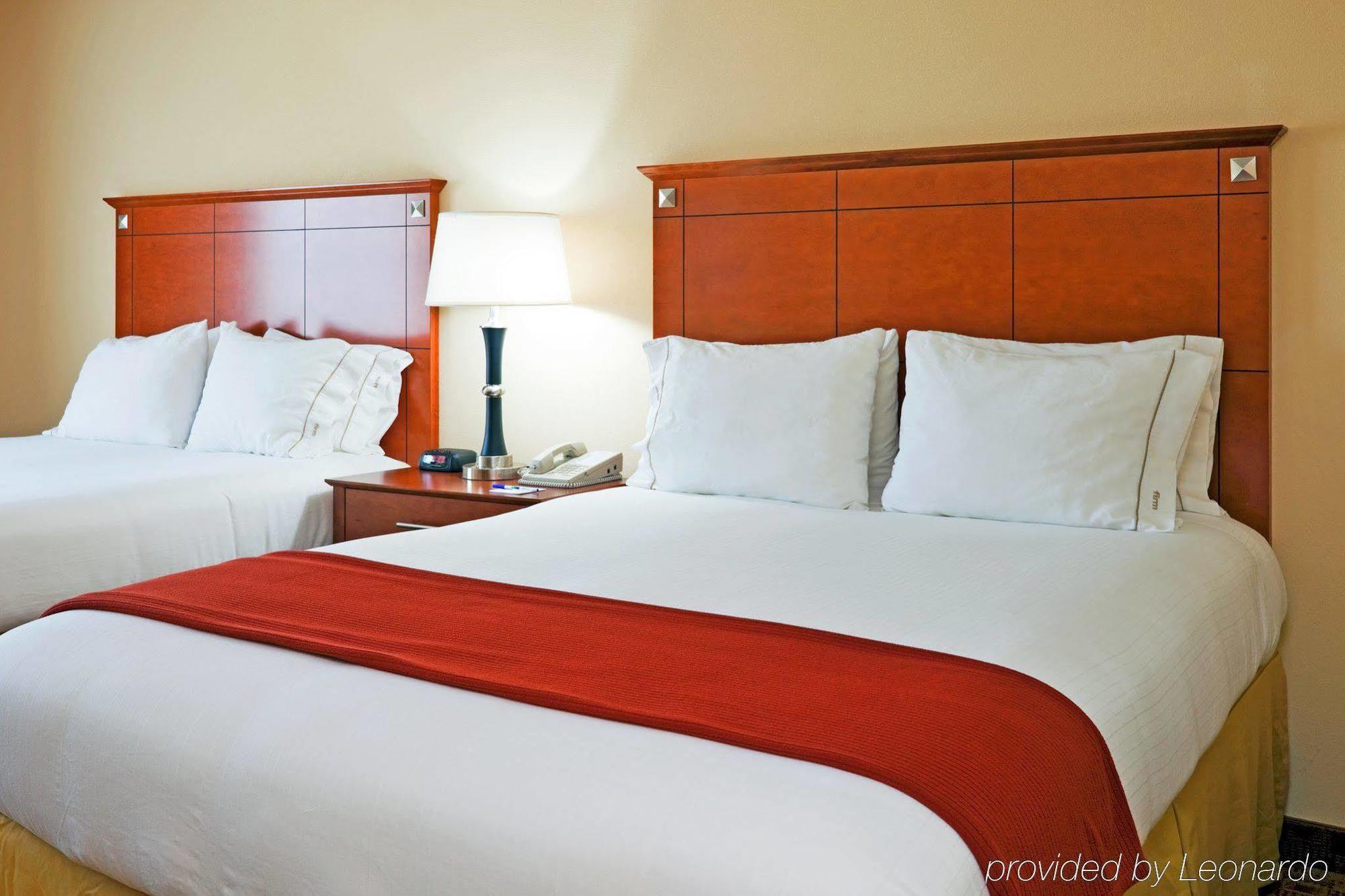 Holiday Inn Express Phenix City-Fort Benning By Ihg Екстериор снимка