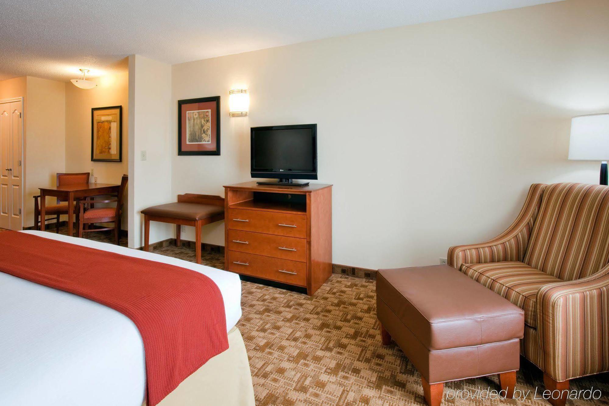 Holiday Inn Express Phenix City-Fort Benning By Ihg Екстериор снимка