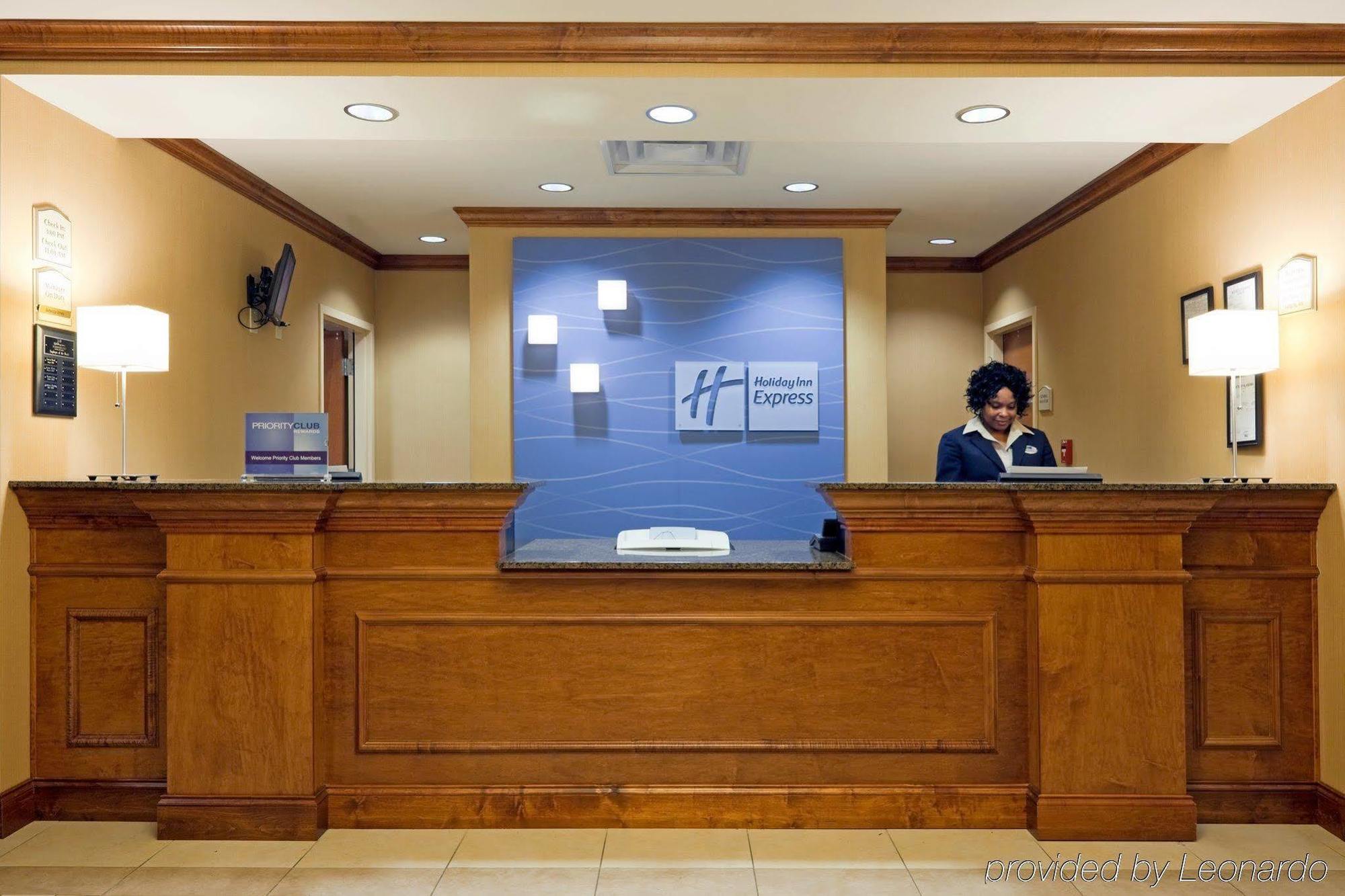 Holiday Inn Express Phenix City-Fort Benning By Ihg Екстериор снимка