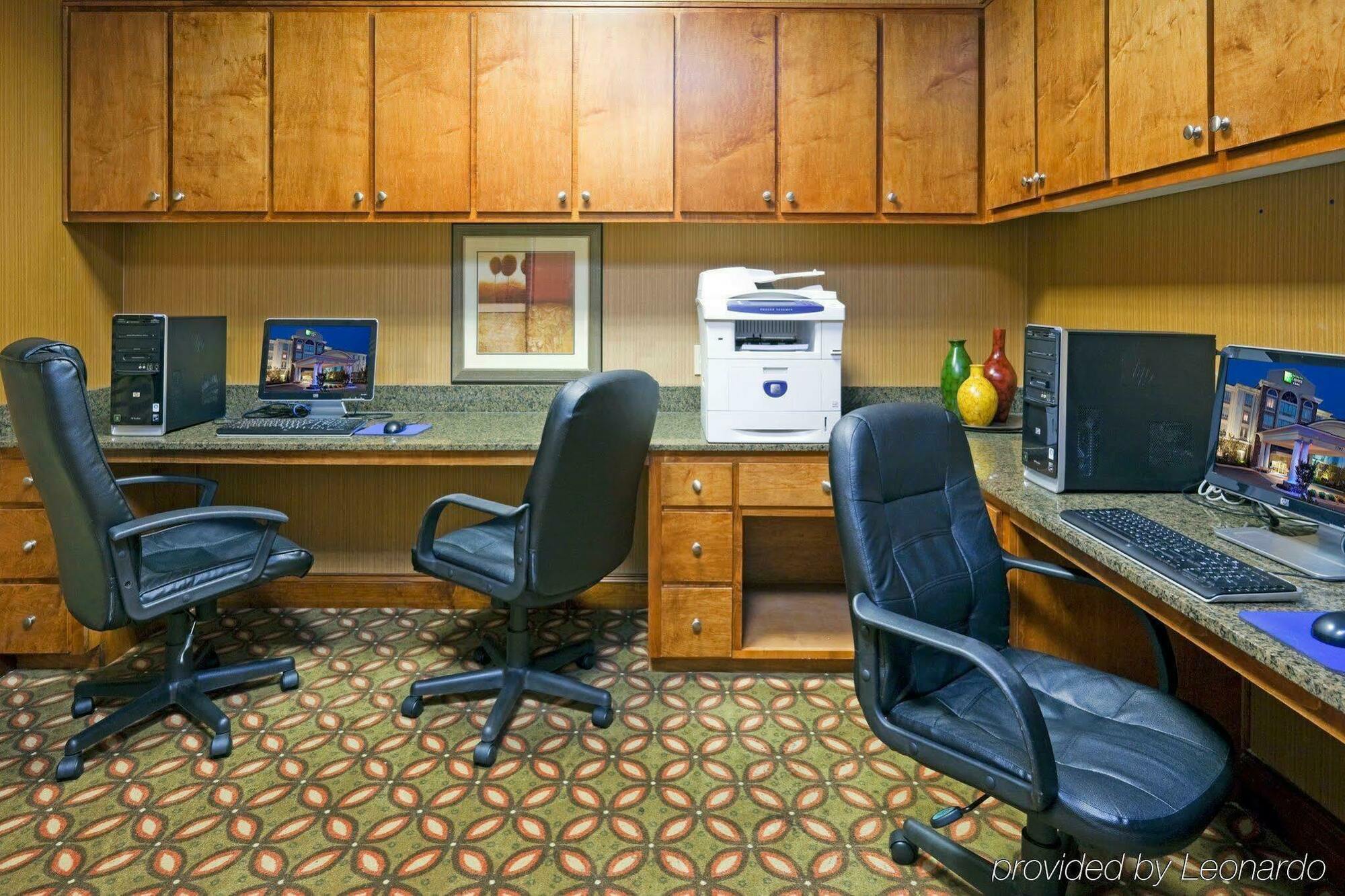 Holiday Inn Express Phenix City-Fort Benning By Ihg Екстериор снимка